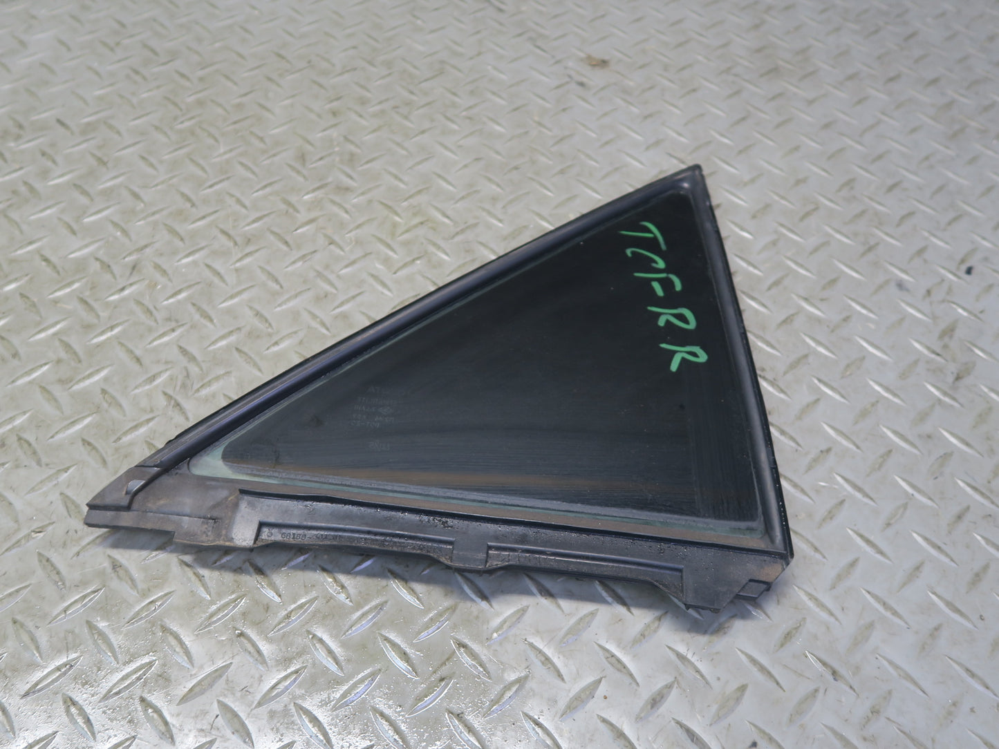 99-01 Toyota Crown JZS175 Sedan Rear Right Door Quarter Window Glass OEM