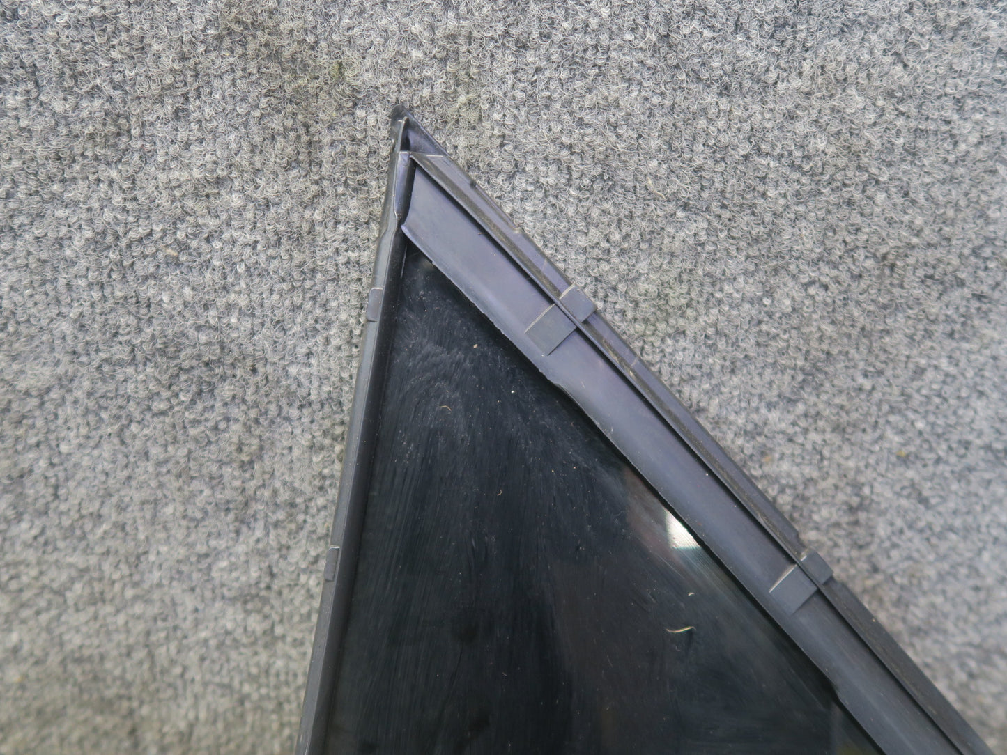99-01 Toyota Crown JZS175 Sedan Rear Right Door Quarter Window Glass OEM