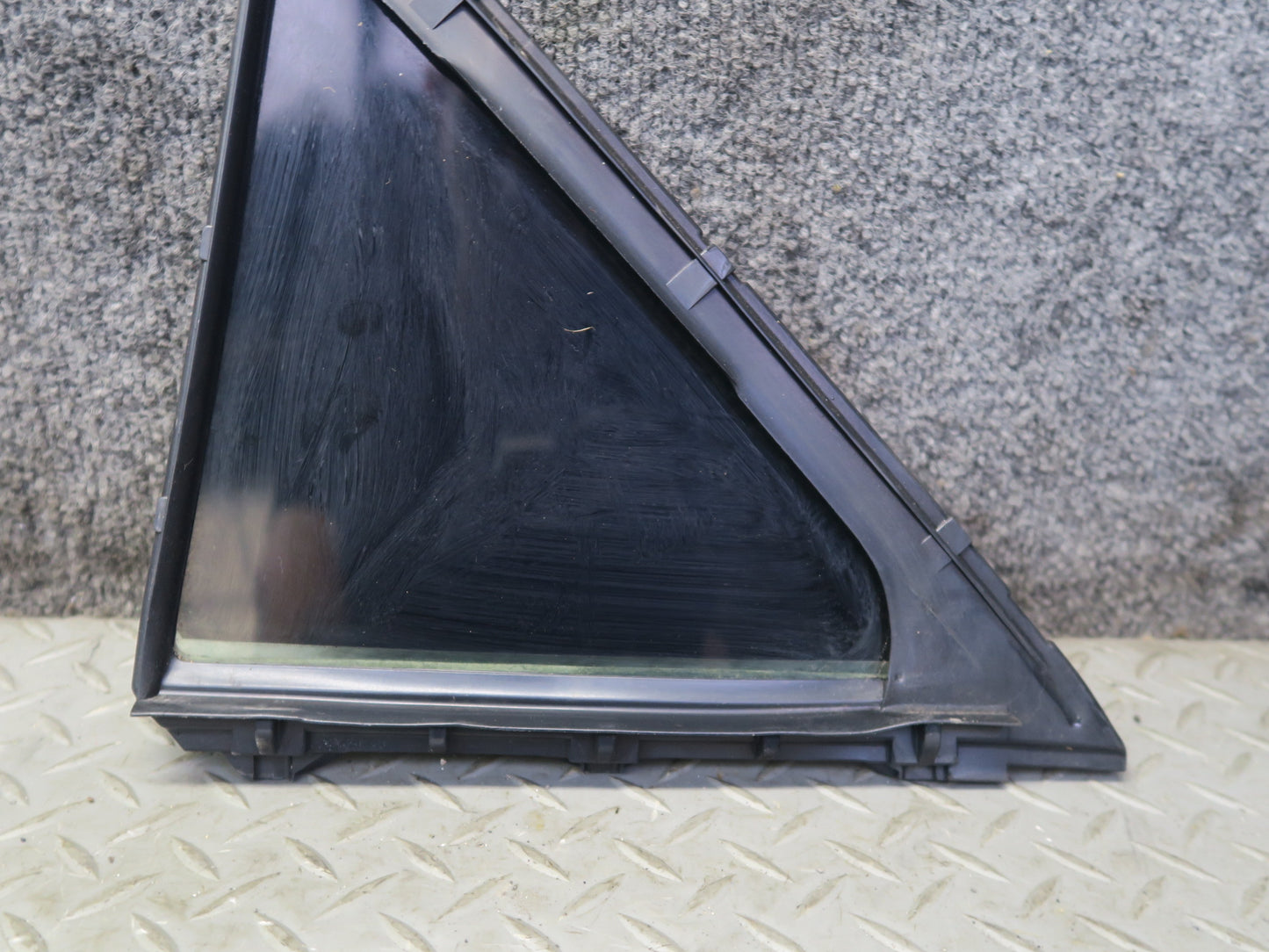 99-01 Toyota Crown JZS175 Sedan Rear Right Door Quarter Window Glass OEM