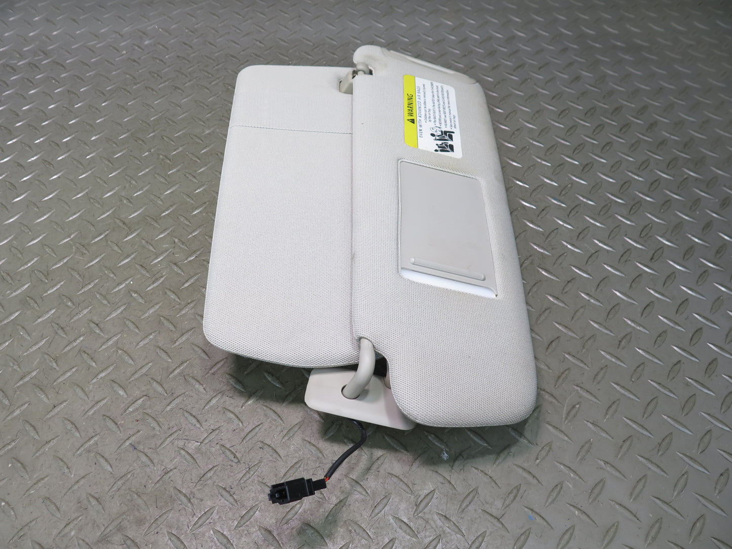 07-15 Audi 4L Q7 Set of 2 Front Left & Right Sun Visor OEM