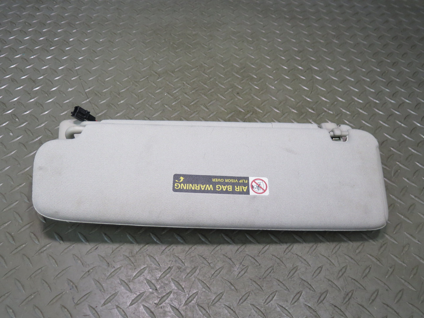 07-15 Audi 4L Q7 Set of 2 Front Left & Right Sun Visor OEM