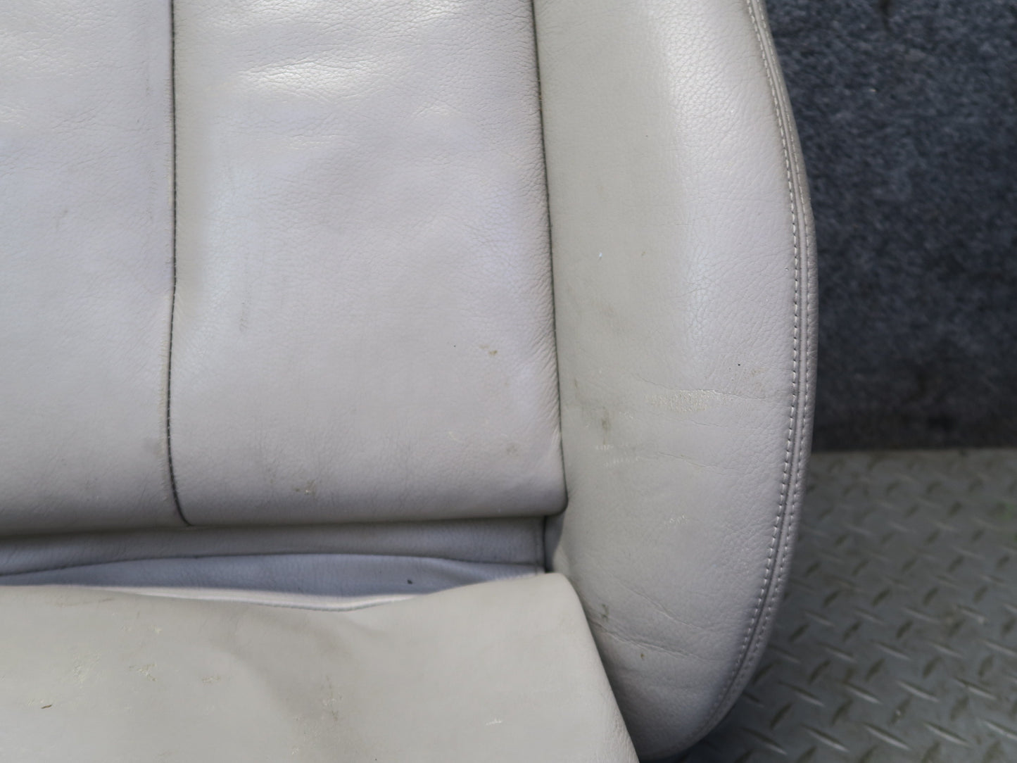 2007-2008 BMW E64 M6 Convertible Front Right Sport Seat Lower Leather Cushion