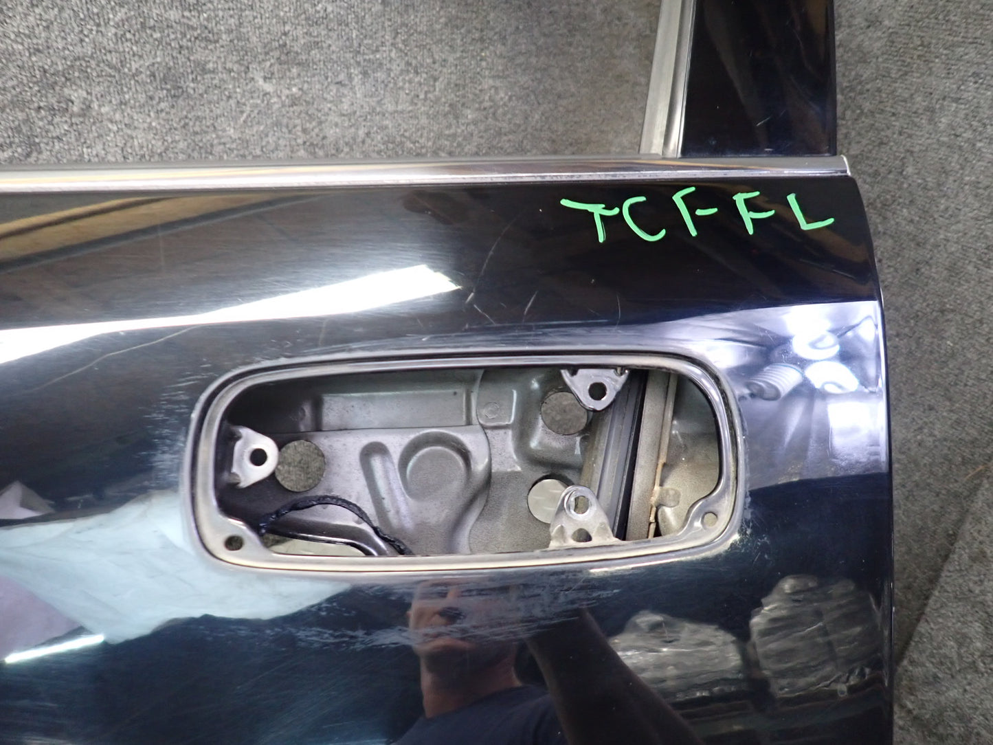 99-01 Toyota Crown JZS175 Sedan Front Left Door Shell Panel Black OEM