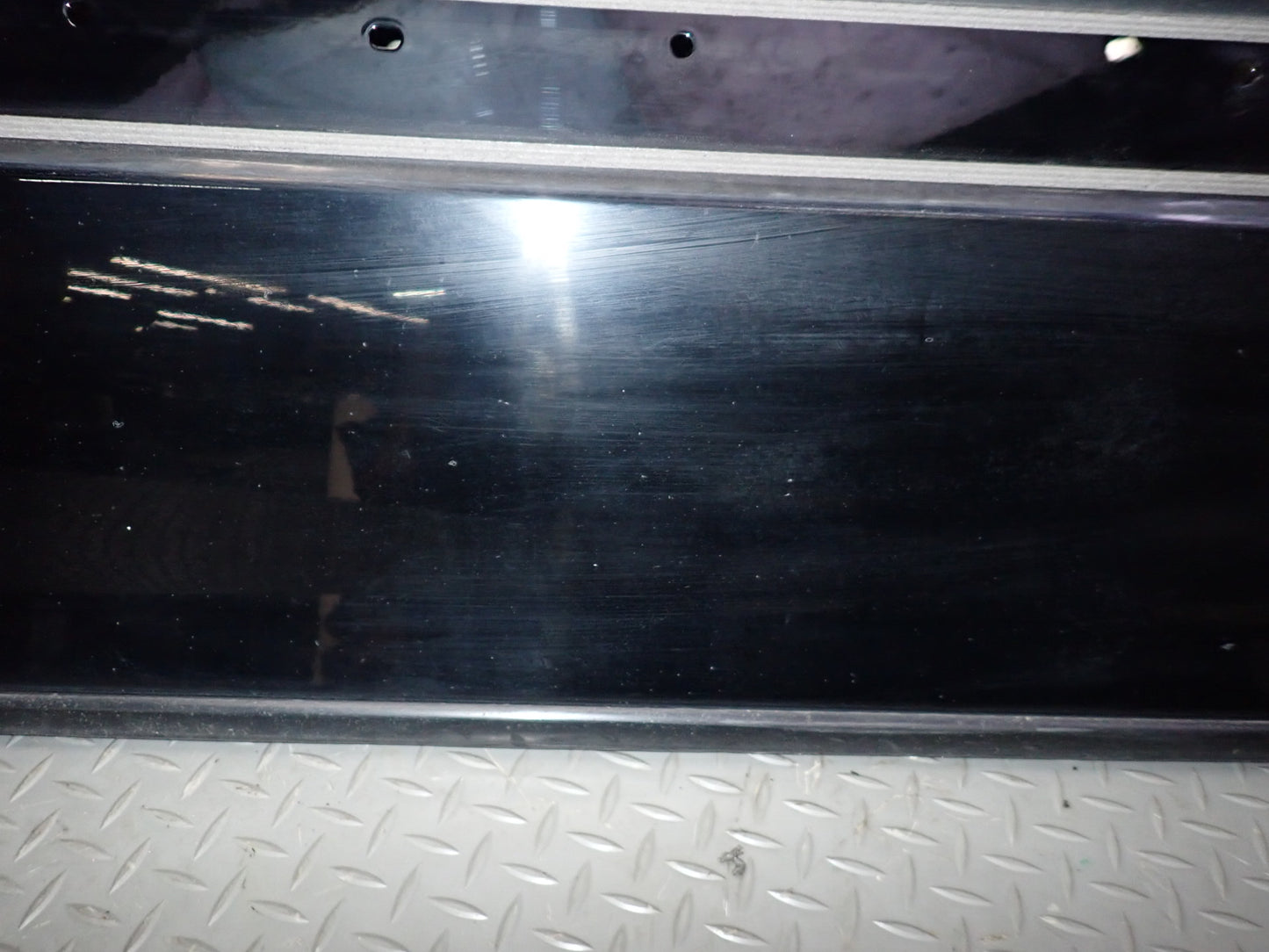 99-01 Toyota Crown JZS175 Sedan Front Left Door Shell Panel Black OEM
