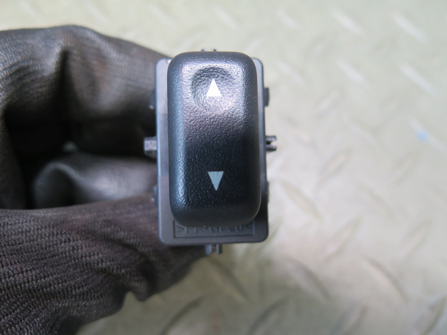 02-05 Ford Thunderbird Right Passenger Window Button Switch 3W4T-14529-ADW OEM