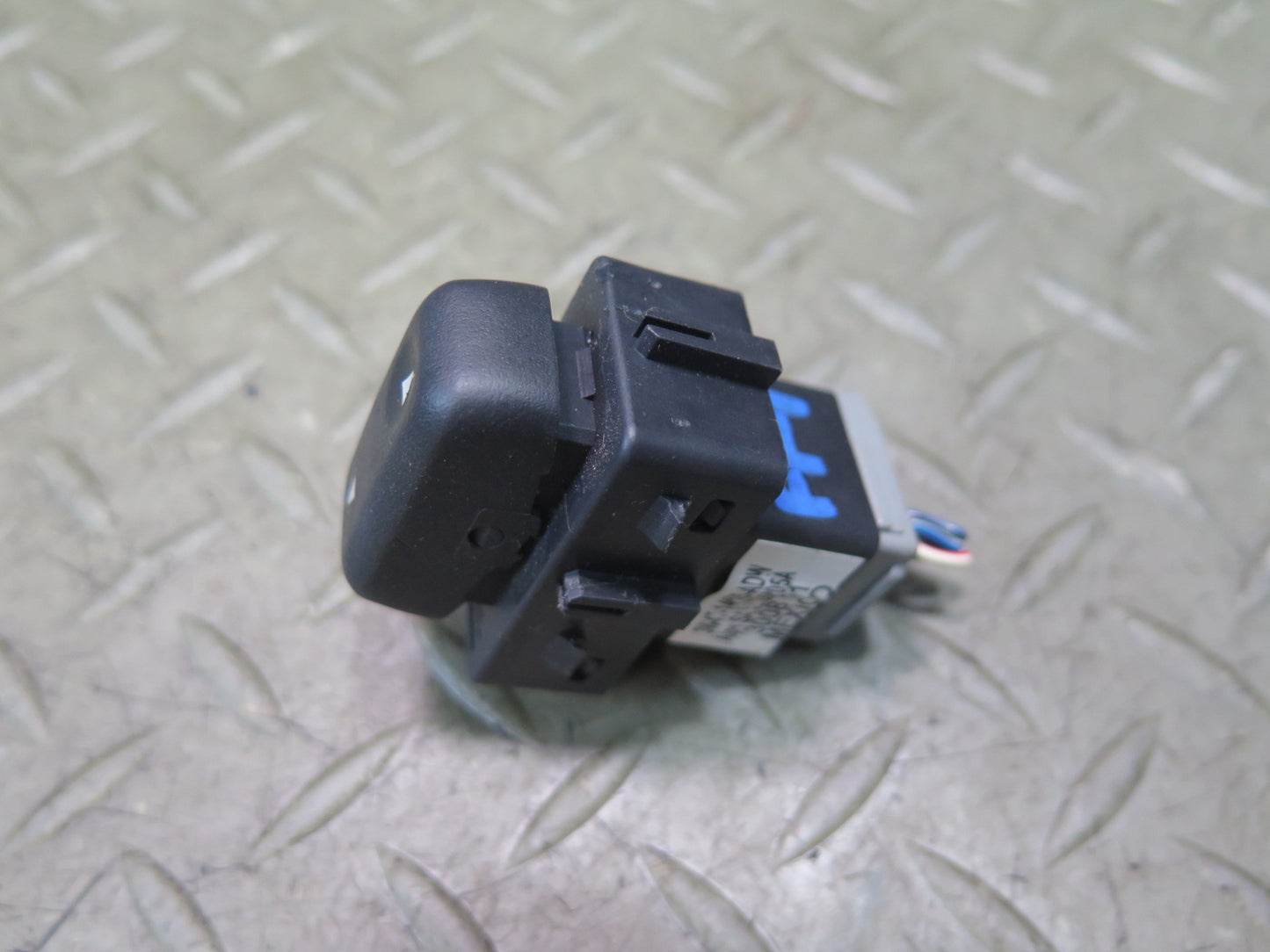 02-05 Ford Thunderbird Right Passenger Window Button Switch 3W4T-14529-ADW OEM
