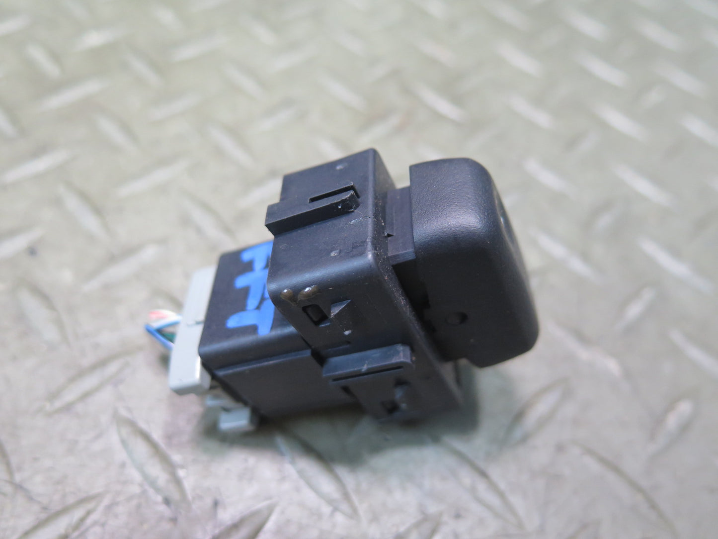02-05 Ford Thunderbird Right Passenger Window Button Switch 3W4T-14529-ADW OEM