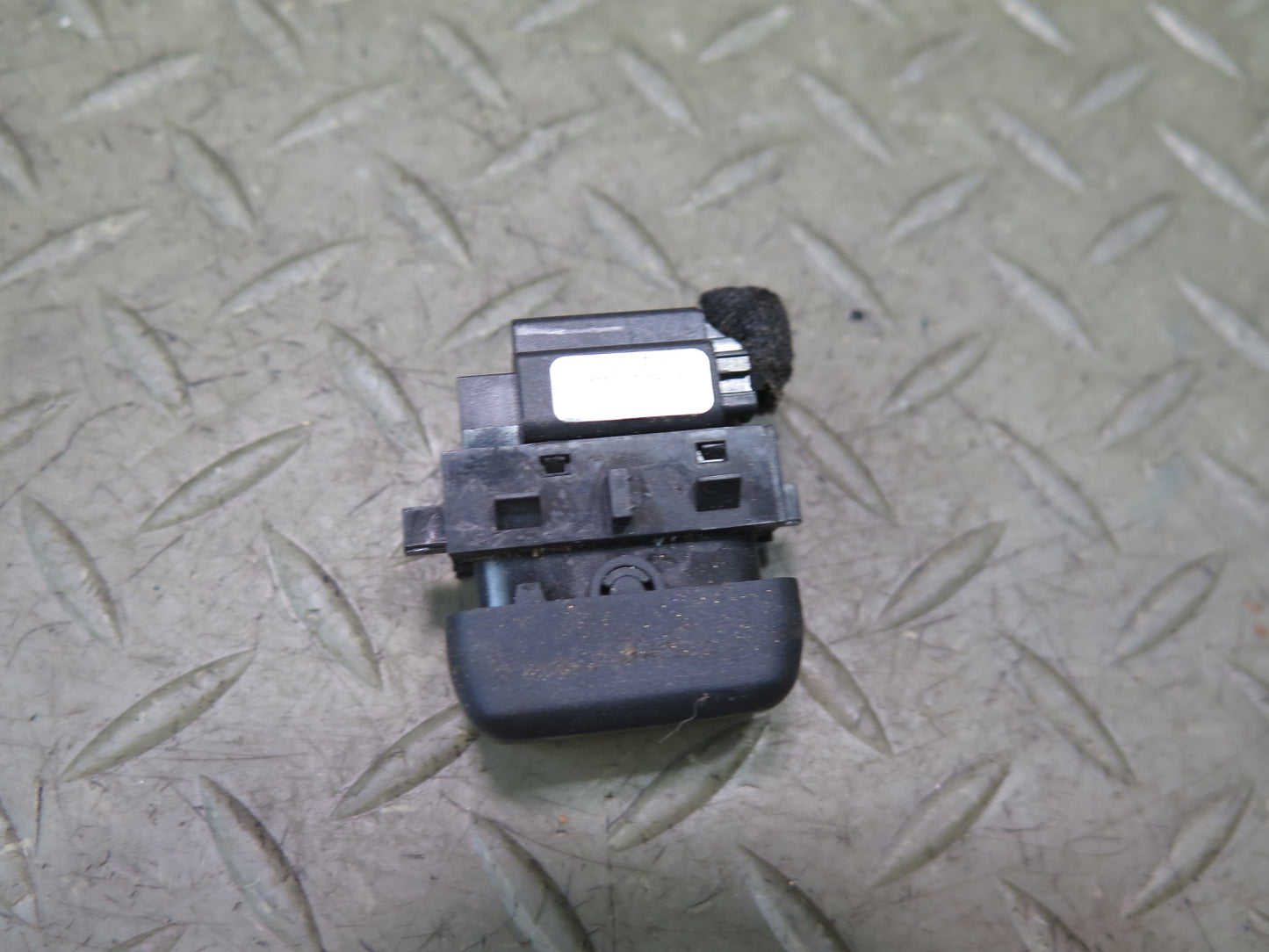 02-05 Ford Thunderbird Right Heated Seat Heater Switch 3W6T-14D694-AC OEM