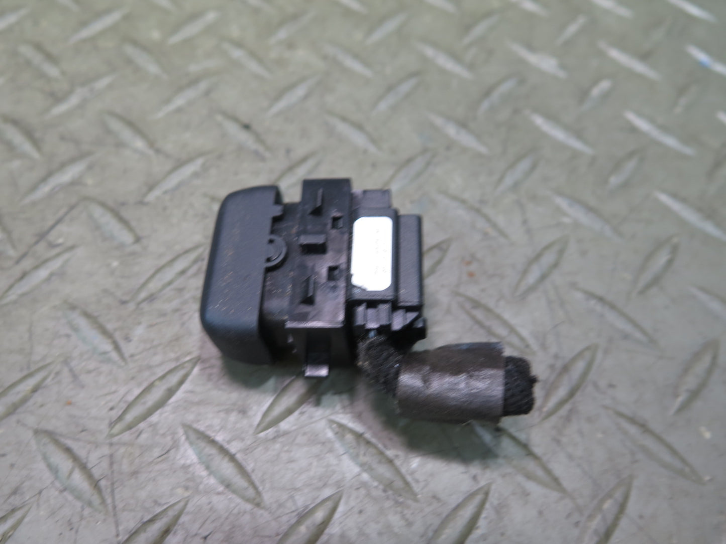 02-05 Ford Thunderbirdl Left Driver Heated Seat Heater Switch 3W6T-14D695-AB OEM