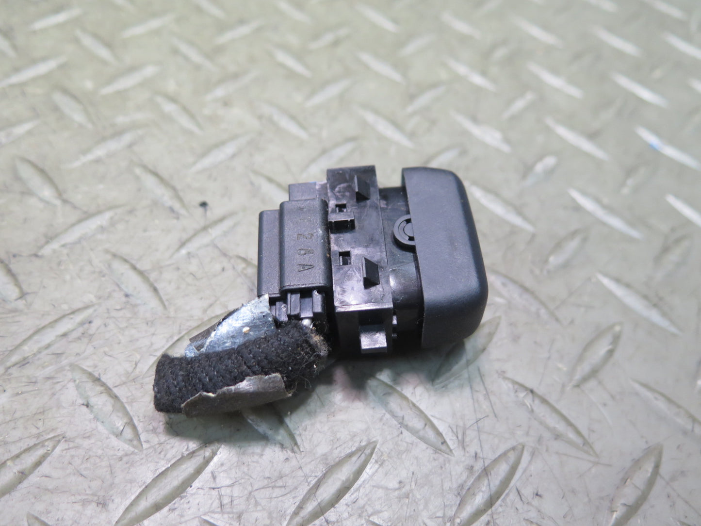 02-05 Ford Thunderbirdl Left Driver Heated Seat Heater Switch 3W6T-14D695-AB OEM