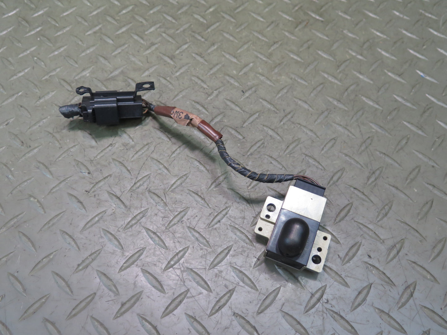 02-05 Ford Thunderbird Sun Light Sunload Solar Sensor Module Unit OEM