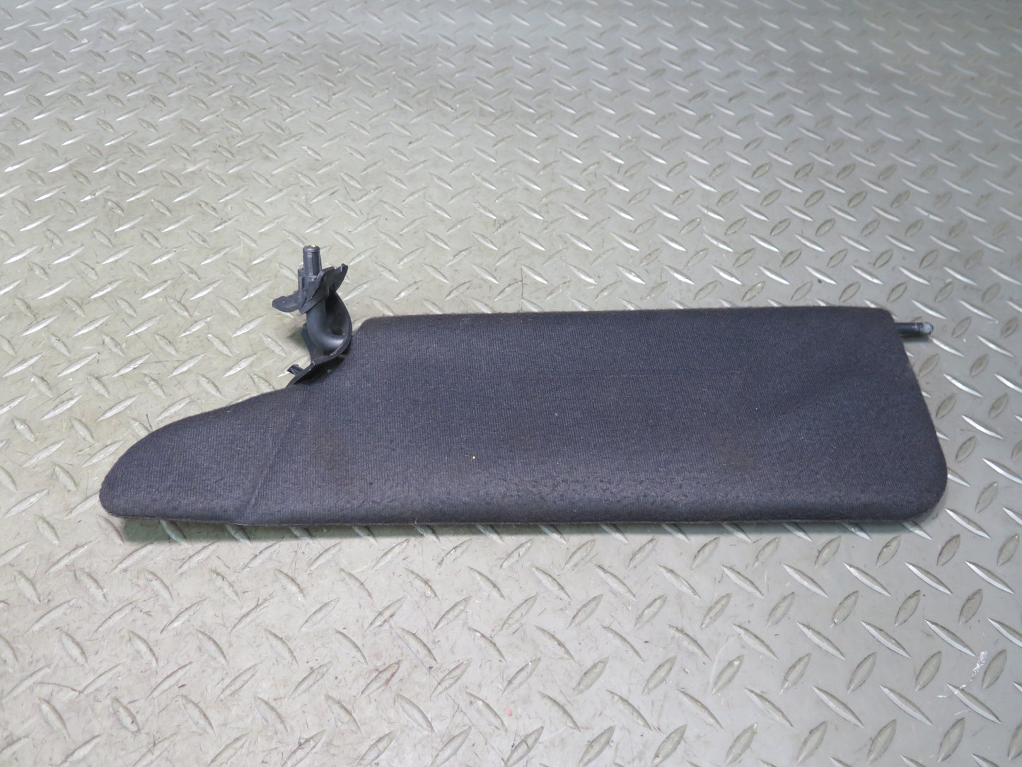 02-05 Ford Thunderbird Set of 2 Left & Right Sun Visor Black OEM