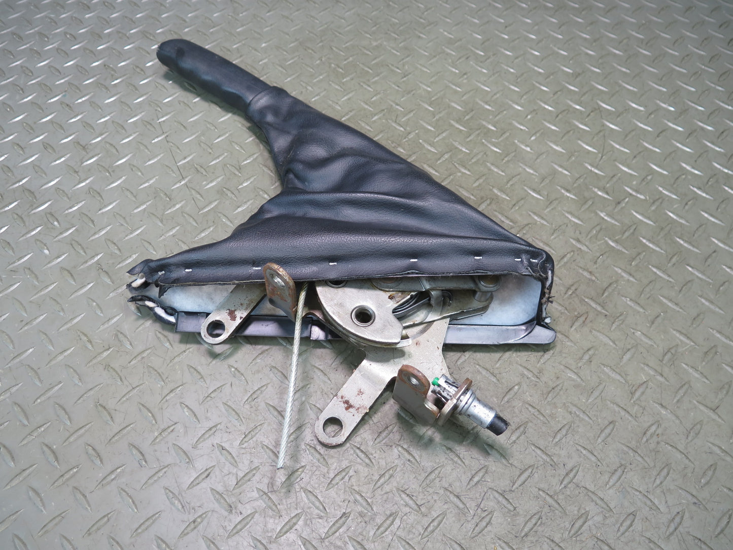 02-05 Ford Thunderbird Parking Handbrake Lever w Housing & Boot Cover Assy OEM