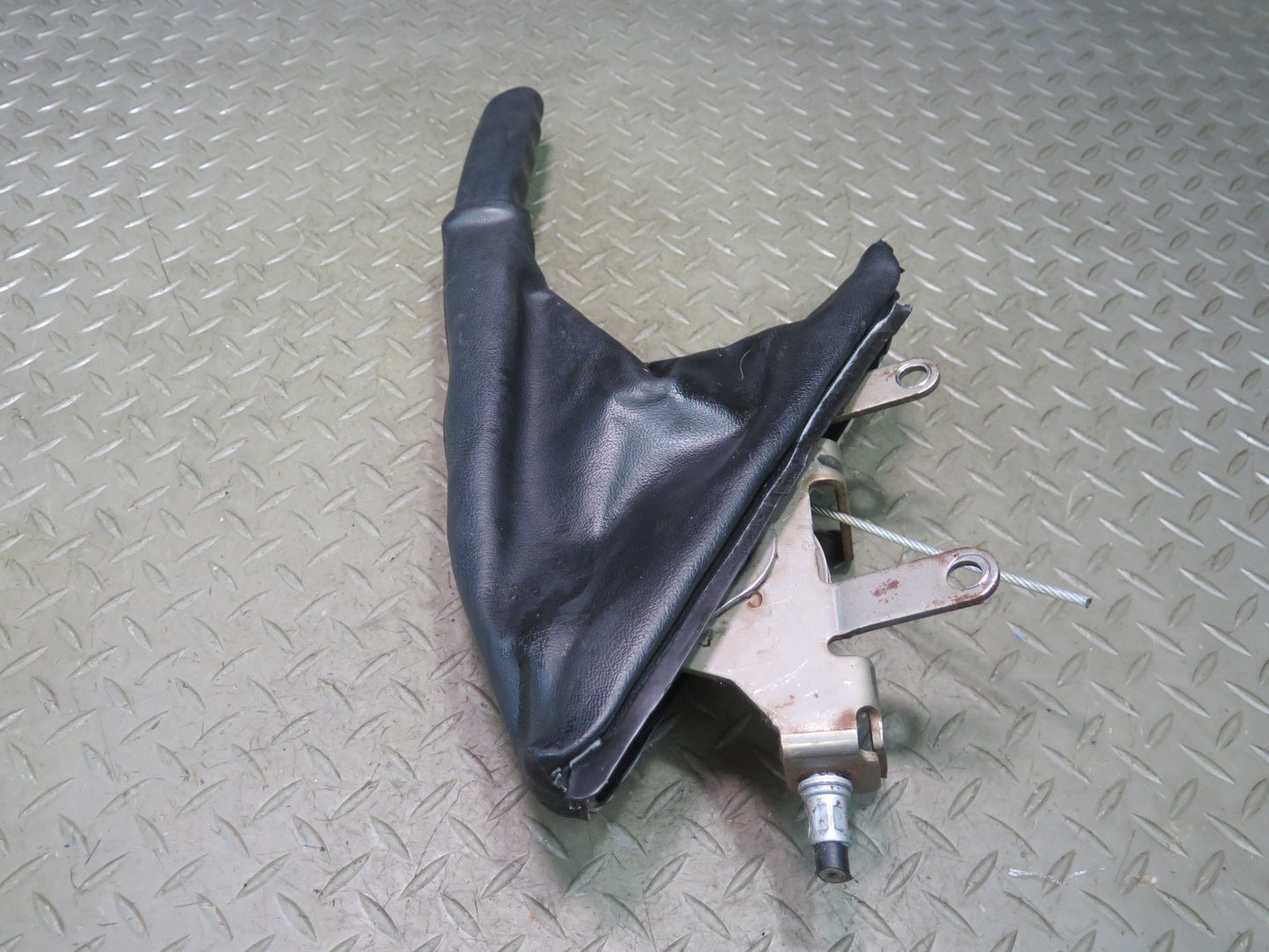 02-05 Ford Thunderbird Parking Handbrake Lever w Housing & Boot Cover Assy OEM