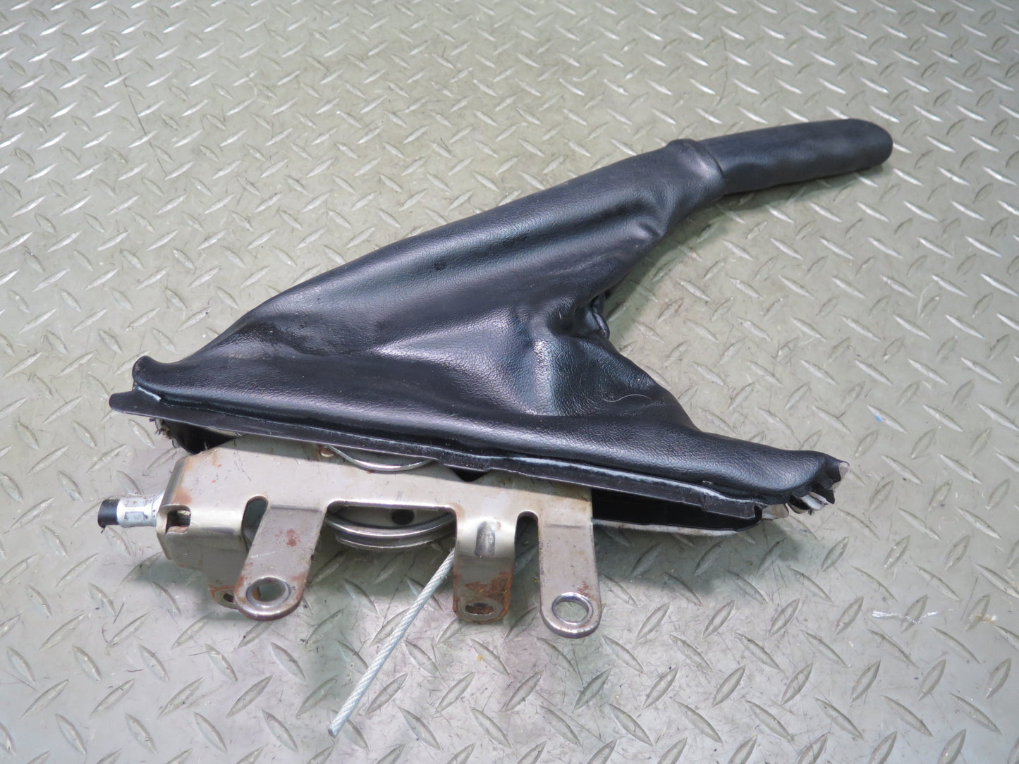 02-05 Ford Thunderbird Parking Handbrake Lever w Housing & Boot Cover Assy OEM