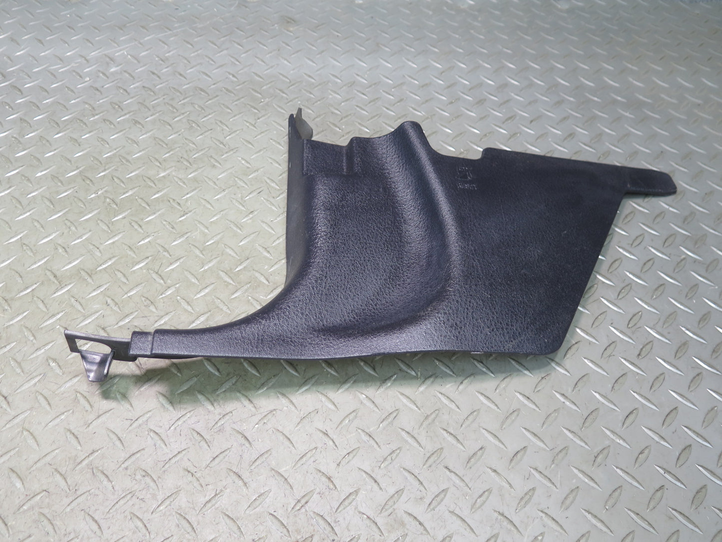 02-05 Ford Thunderbird Set of 2 Left & Right Kick Panel Trim Cover OEM