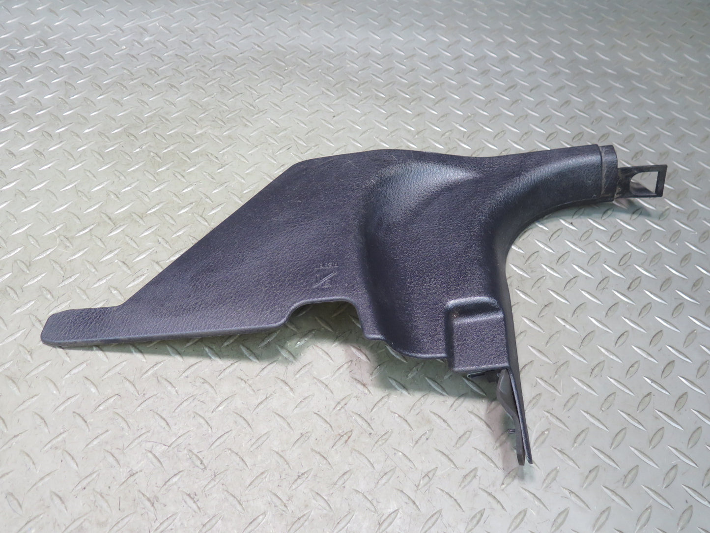 02-05 Ford Thunderbird Set of 2 Left & Right Kick Panel Trim Cover OEM