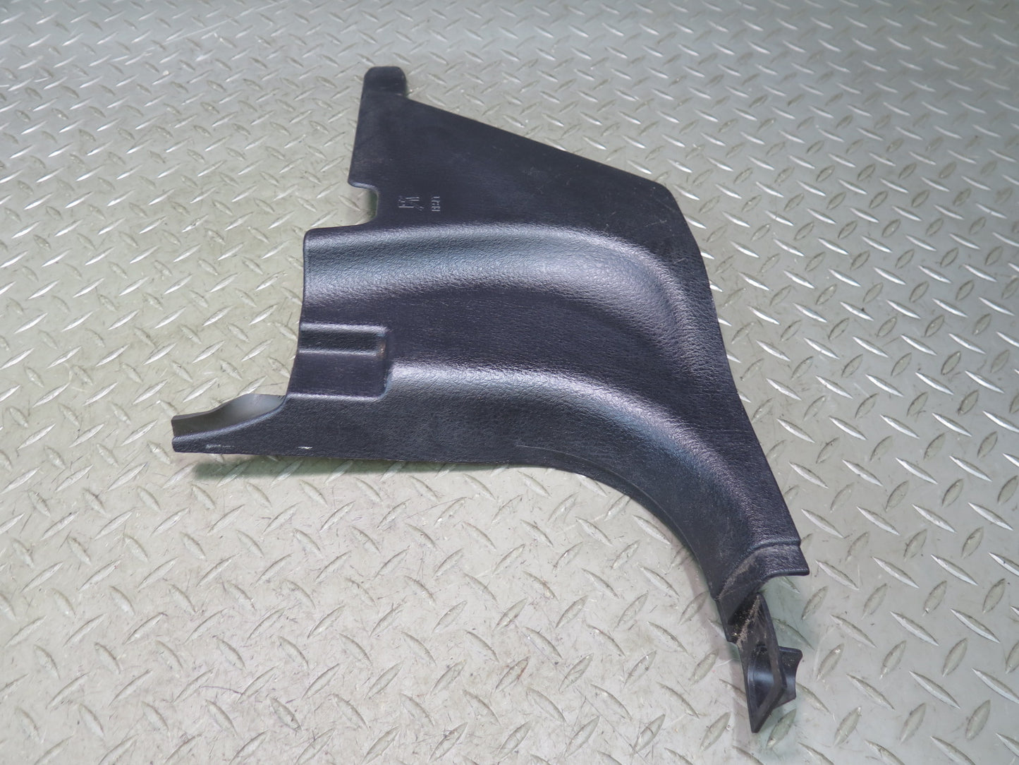 02-05 Ford Thunderbird Set of 2 Left & Right Kick Panel Trim Cover OEM
