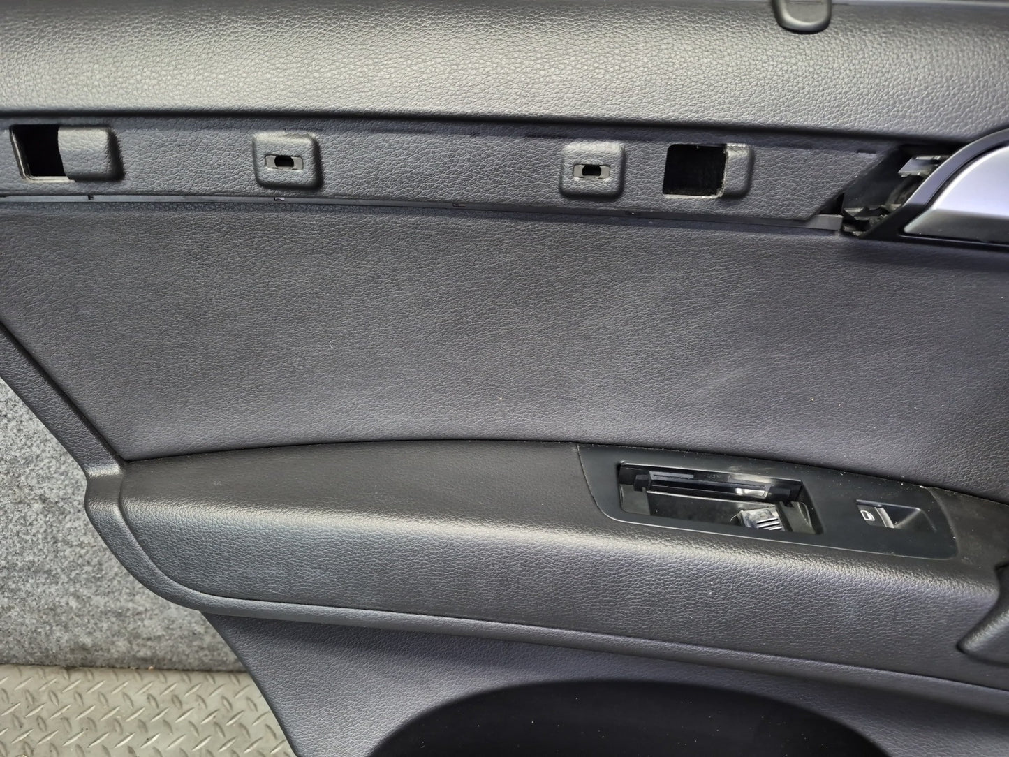 10-15 Audi 4L Q7 Set of 2 Rear Left & Right Door Interior Trim Panel Black OEM