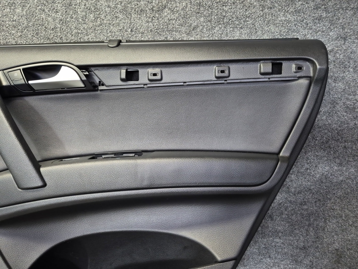 10-15 Audi 4L Q7 Set of 2 Rear Left & Right Door Interior Trim Panel Black OEM