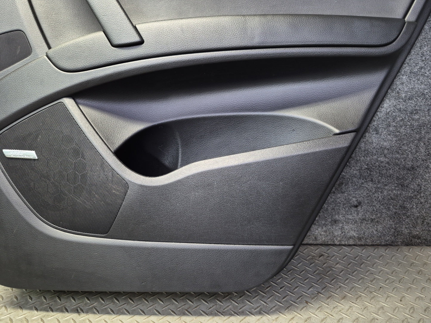 10-15 Audi 4L Q7 Set of 2 Rear Left & Right Door Interior Trim Panel Black OEM