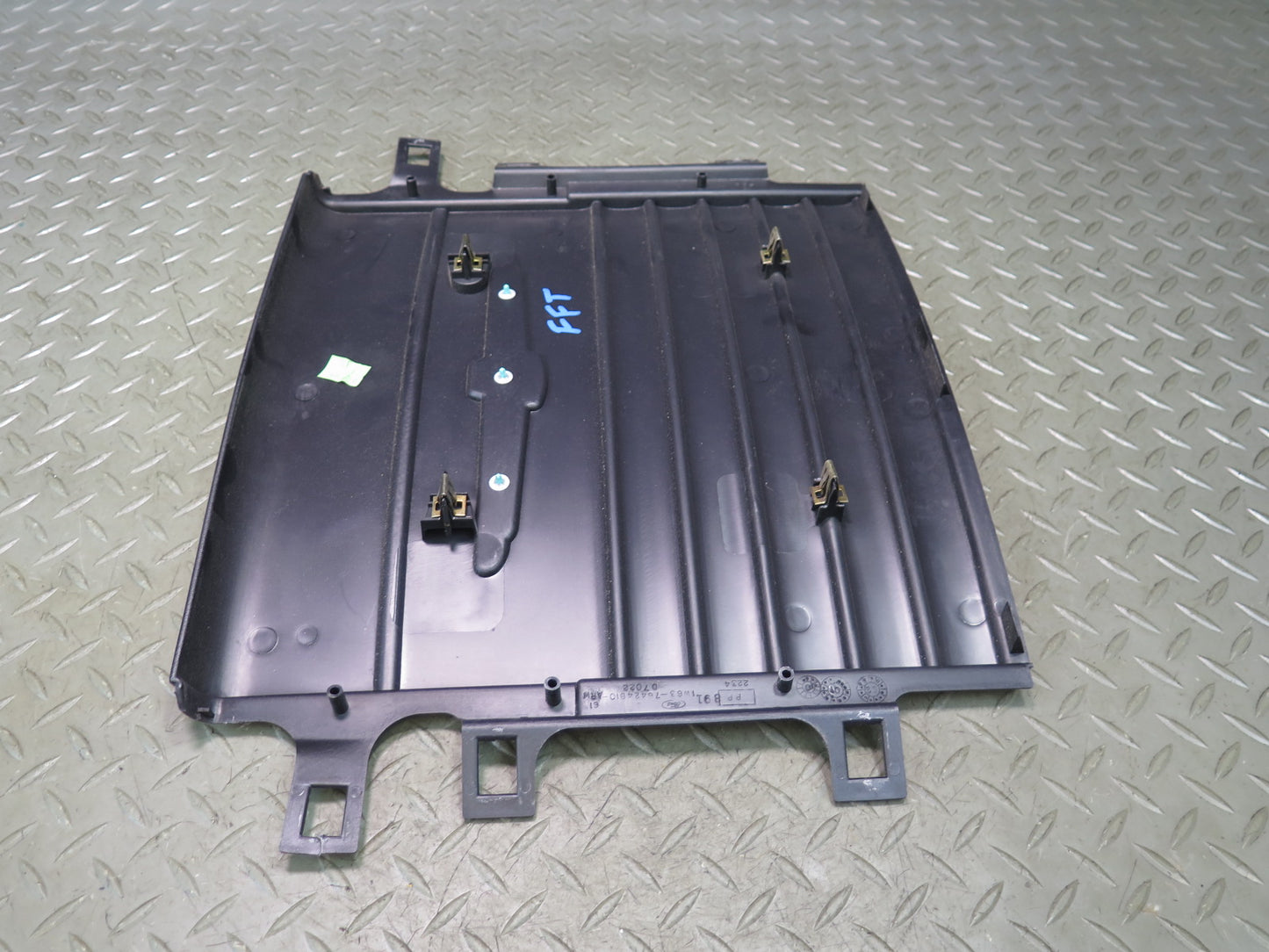02-05 Ford Thunderbird Rear Center Wall Trim Cover Panel OEM