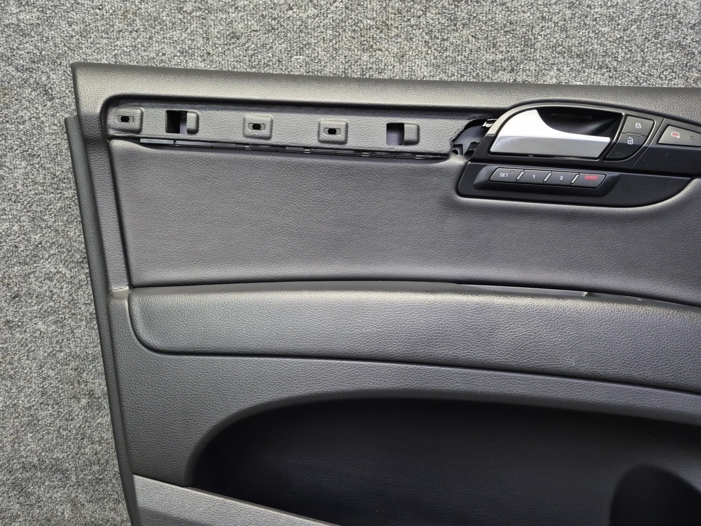 10-15 Audi 4L Q7 Set of 2 Front Left & Right Door Interior Trim Panel Black OEM
