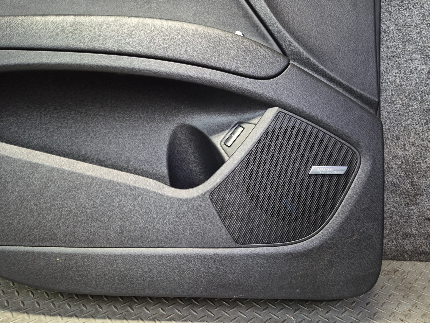 10-15 Audi 4L Q7 Set of 2 Front Left & Right Door Interior Trim Panel Black OEM