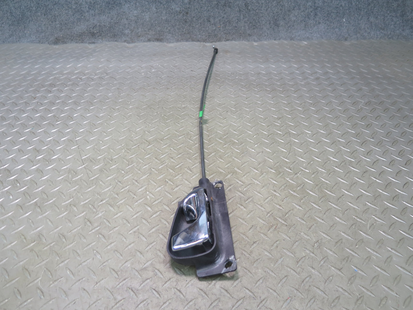 02-05 Ford Thunderbird Right Passenger Door Interior Handle w Cable OEM