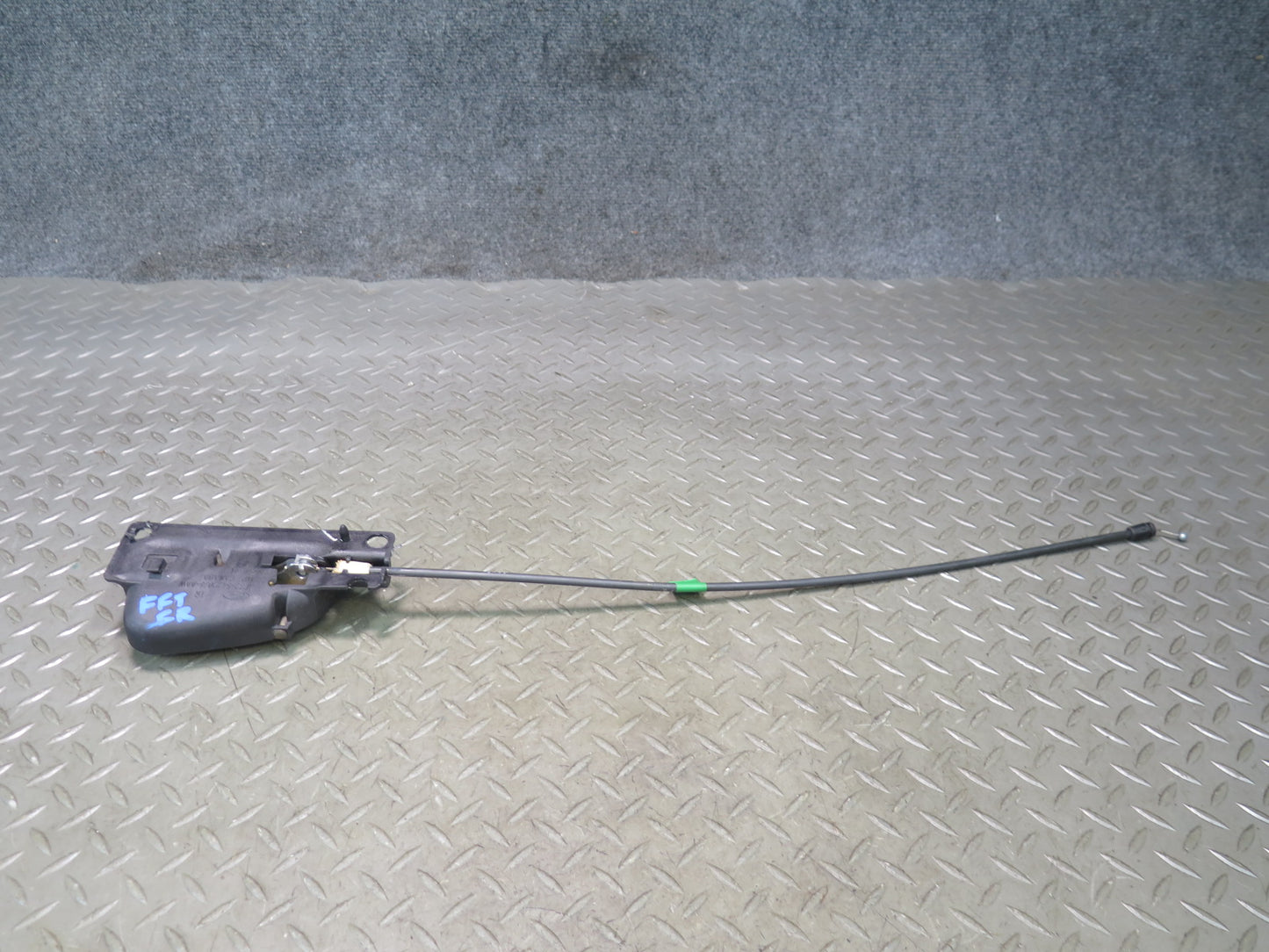 02-05 Ford Thunderbird Right Passenger Door Interior Handle w Cable OEM