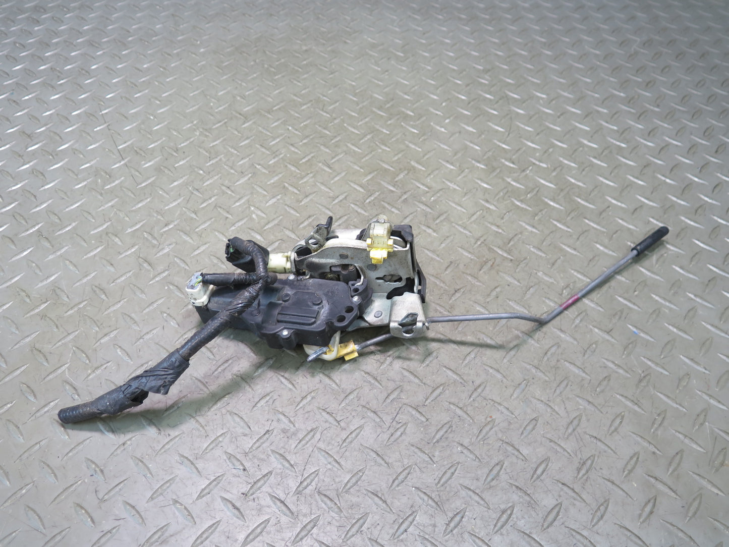 02-05 Ford Thunderbird Front Right Door Lock Latch Actuator OEM