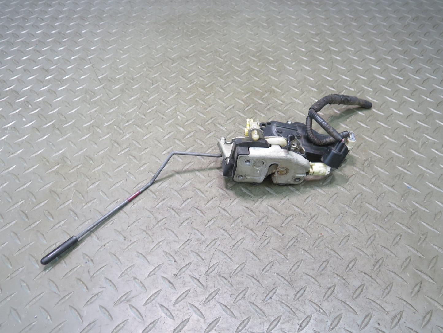 02-05 Ford Thunderbird Front Right Door Lock Latch Actuator OEM