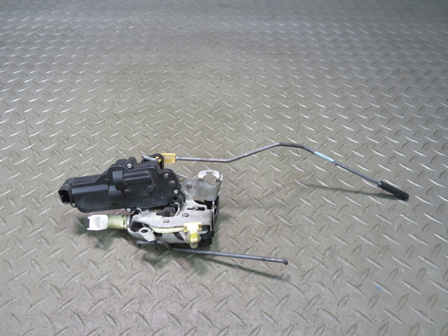 02-05 Ford Thunderbird Front Left Door Lock Latch Actuator OEM