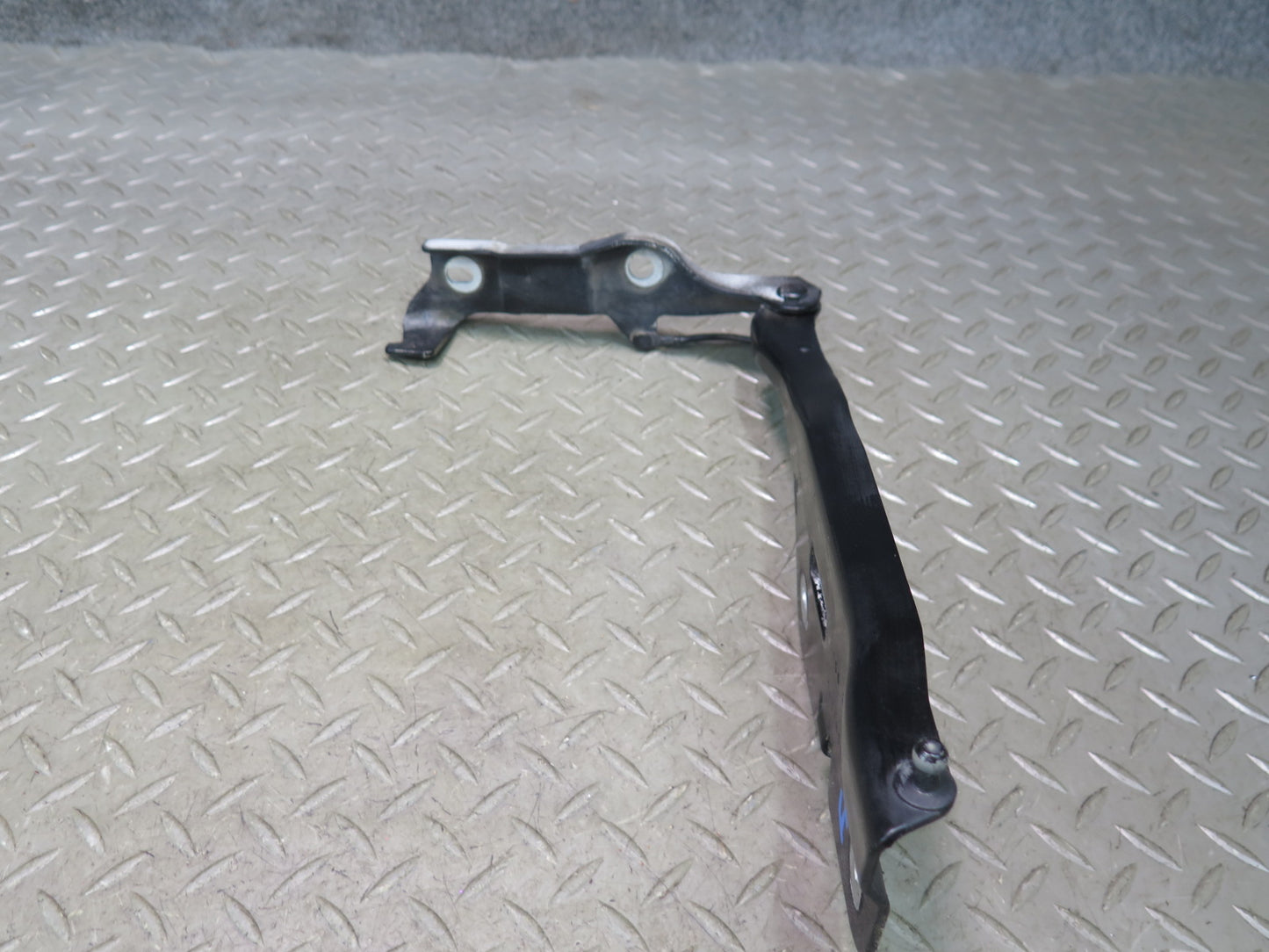 02-05 Ford Thunderbird Set of 2 Front Left & Right Hood Hinge Ebony OEM