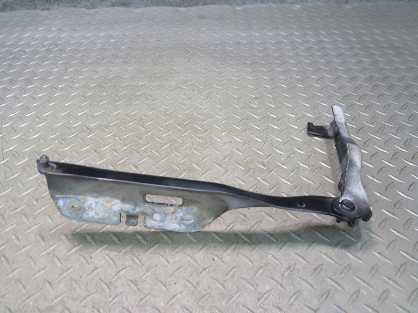 02-05 Ford Thunderbird Set of 2 Front Left & Right Hood Hinge Ebony OEM