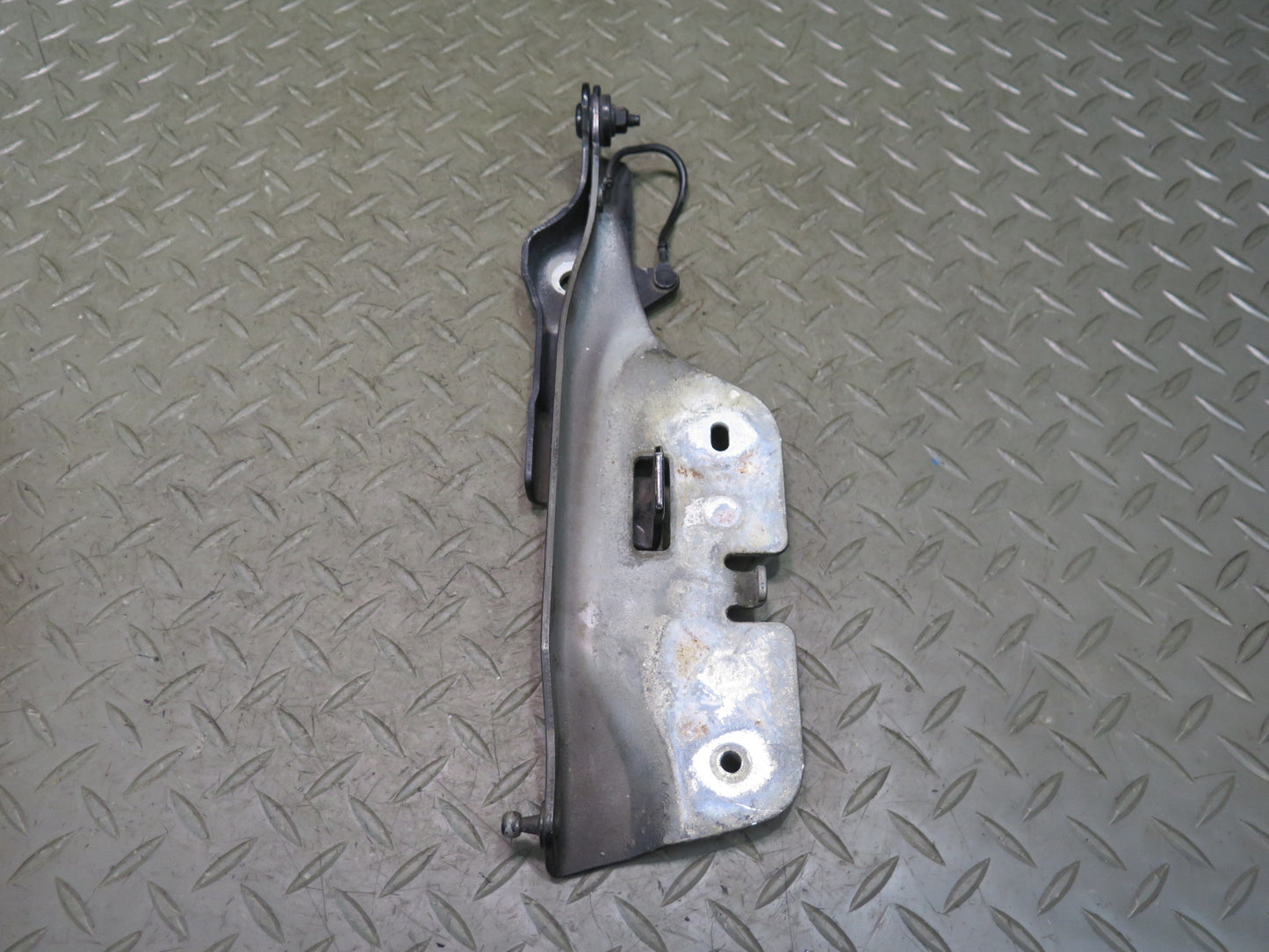 02-05 Ford Thunderbird Set of 2 Front Left & Right Hood Hinge Ebony OEM