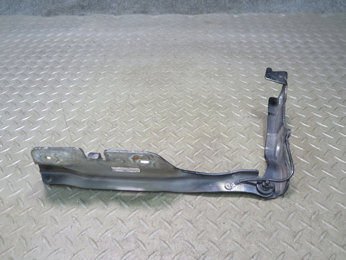 02-05 Ford Thunderbird Set of 2 Front Left & Right Hood Hinge Ebony OEM