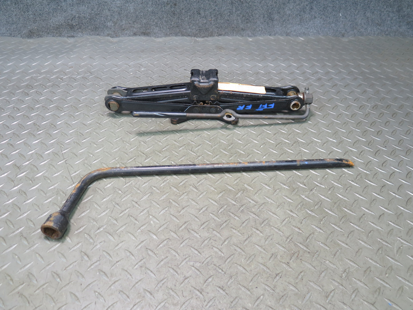 02-05 Ford Thunderbird Emergency Spare Tire Wrench Lift Jack Tool Set OEM