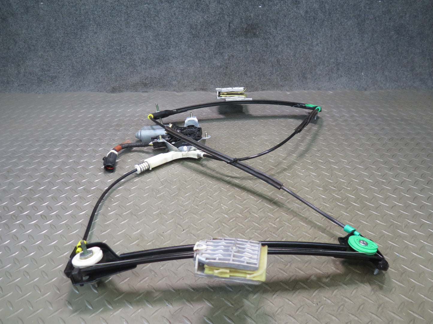 02-05 Ford Thunderbird Front Right Passenger Door Window Regulator w Motor OEM