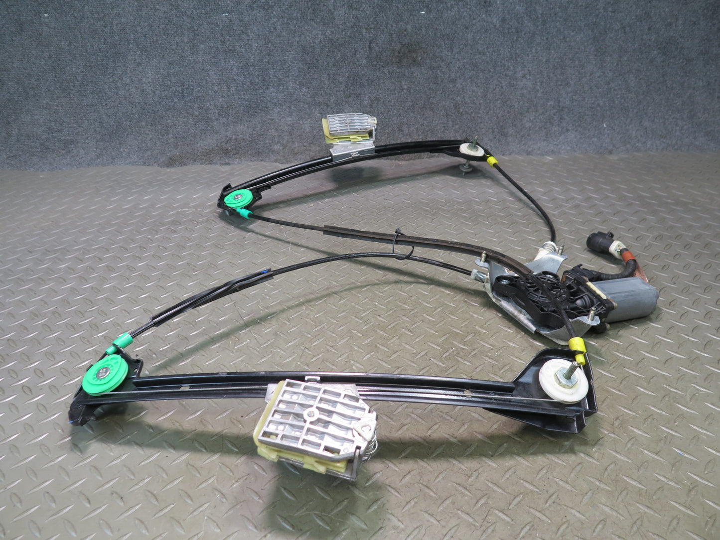 02-05 Ford Thunderbird Front Right Passenger Door Window Regulator w Motor OEM