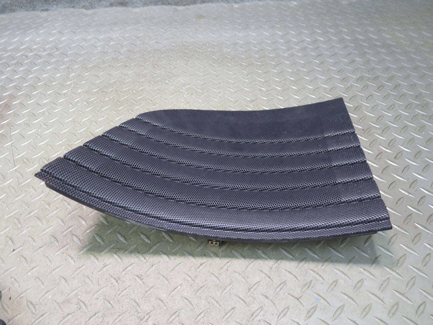 02-05 Ford Thunderbird Set of 2 Rear Left & Right Wall Speaker Cover Black OEM