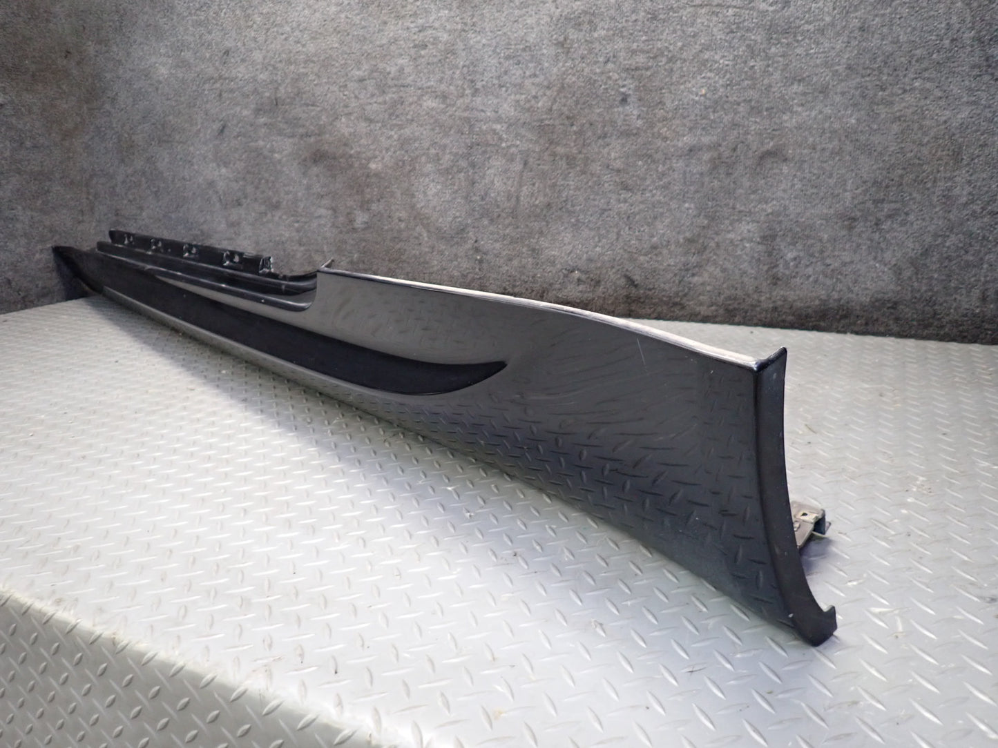 2006-2010 BMW E63 E64 M6 Left & Right Side Skirt Rocker Panel Molding Set of 2