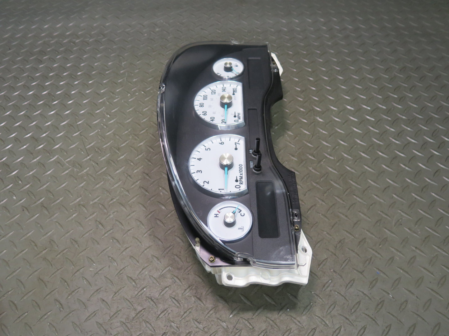 04-05 Ford Thunderbird Instrument Cluster Gauge Speedometer 3W6F-10894-AA OEM