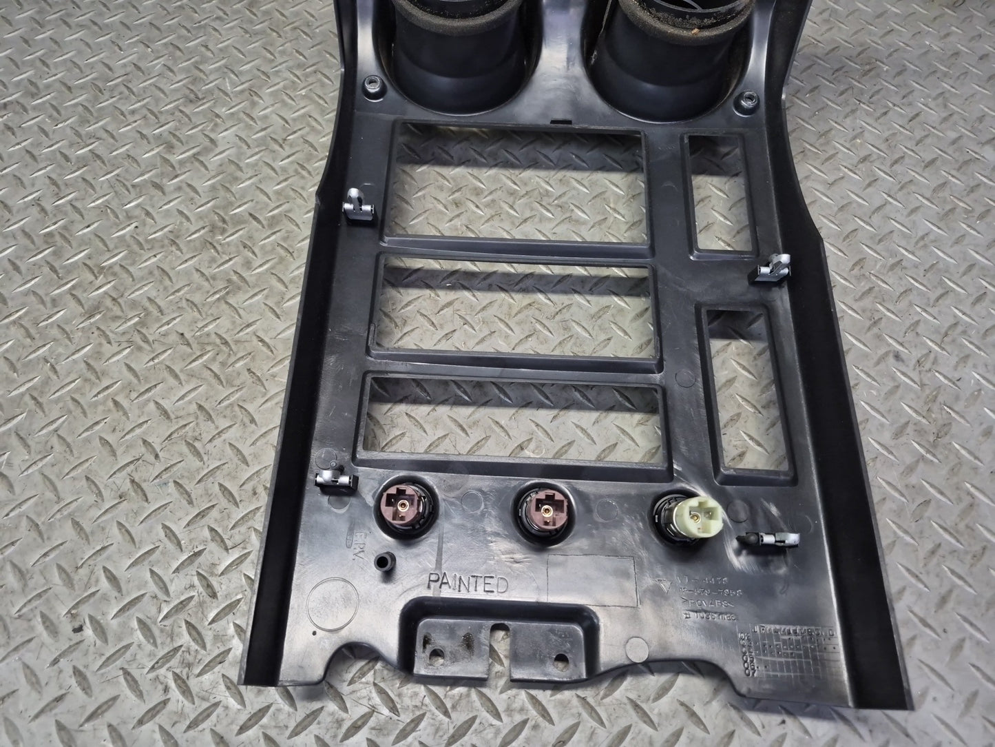 2003-2007 Hummer H2 Dash Front Center Radio Trim Bezel Cover Panel w Air Vents
