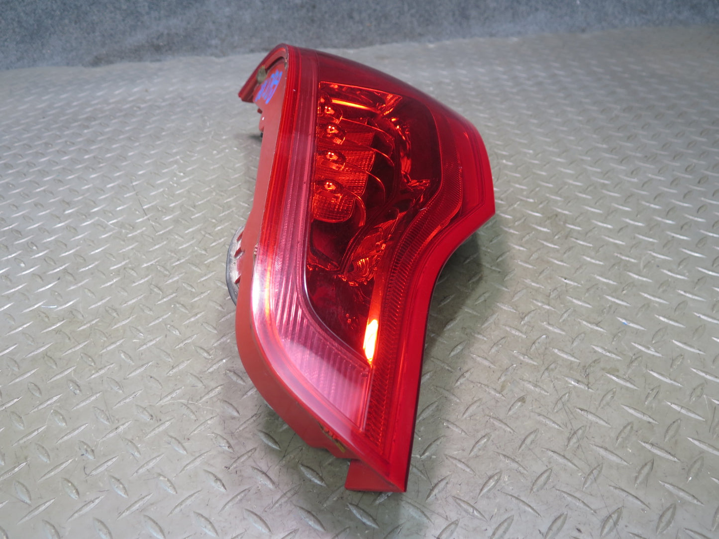 10-15 Audi 4L Q7 Rear Right Tail Light Lamp 4L0945094G OEM