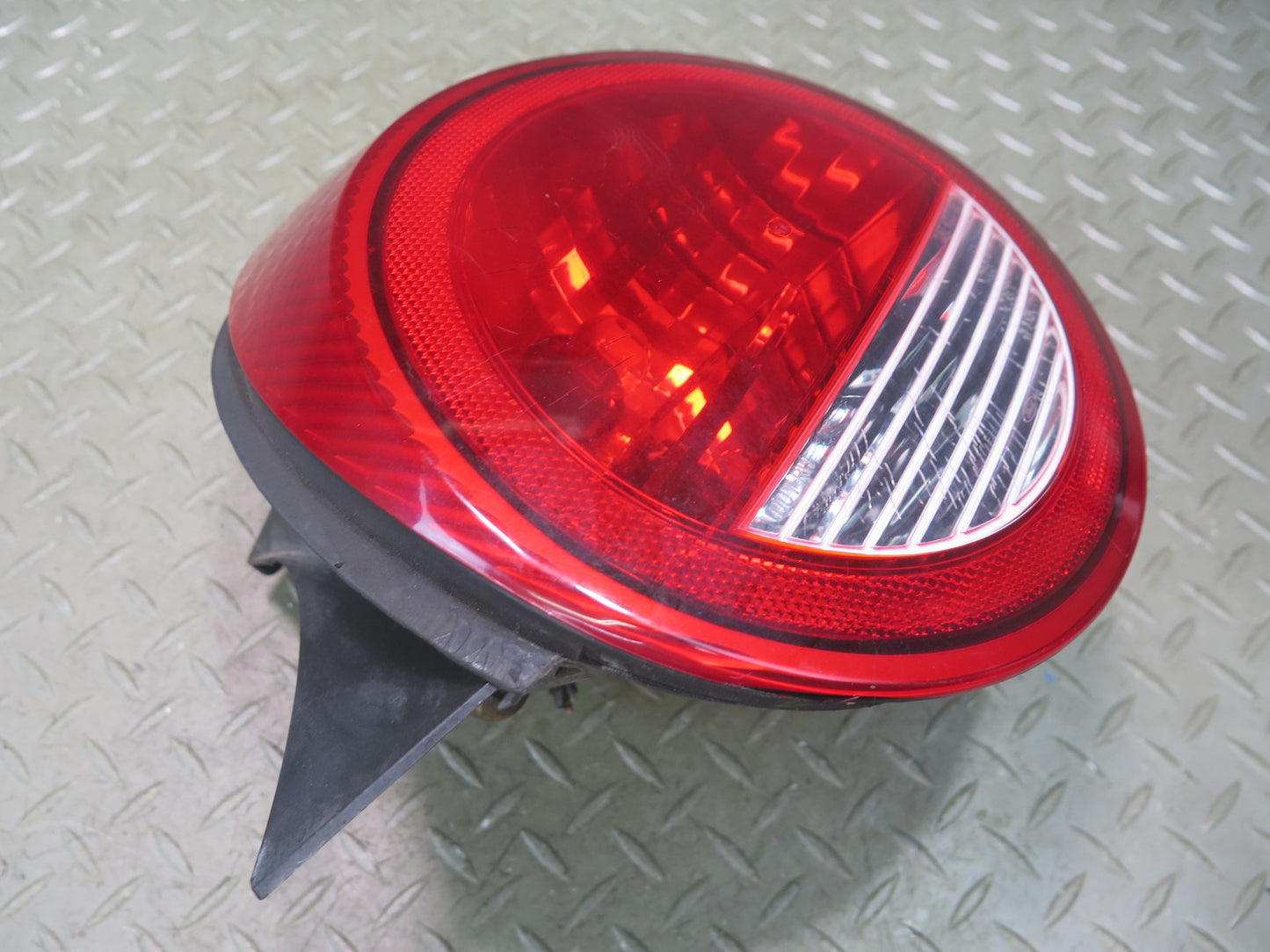 02-05 Ford Thunderbird Rear Left Tail Light Lamp OEM
