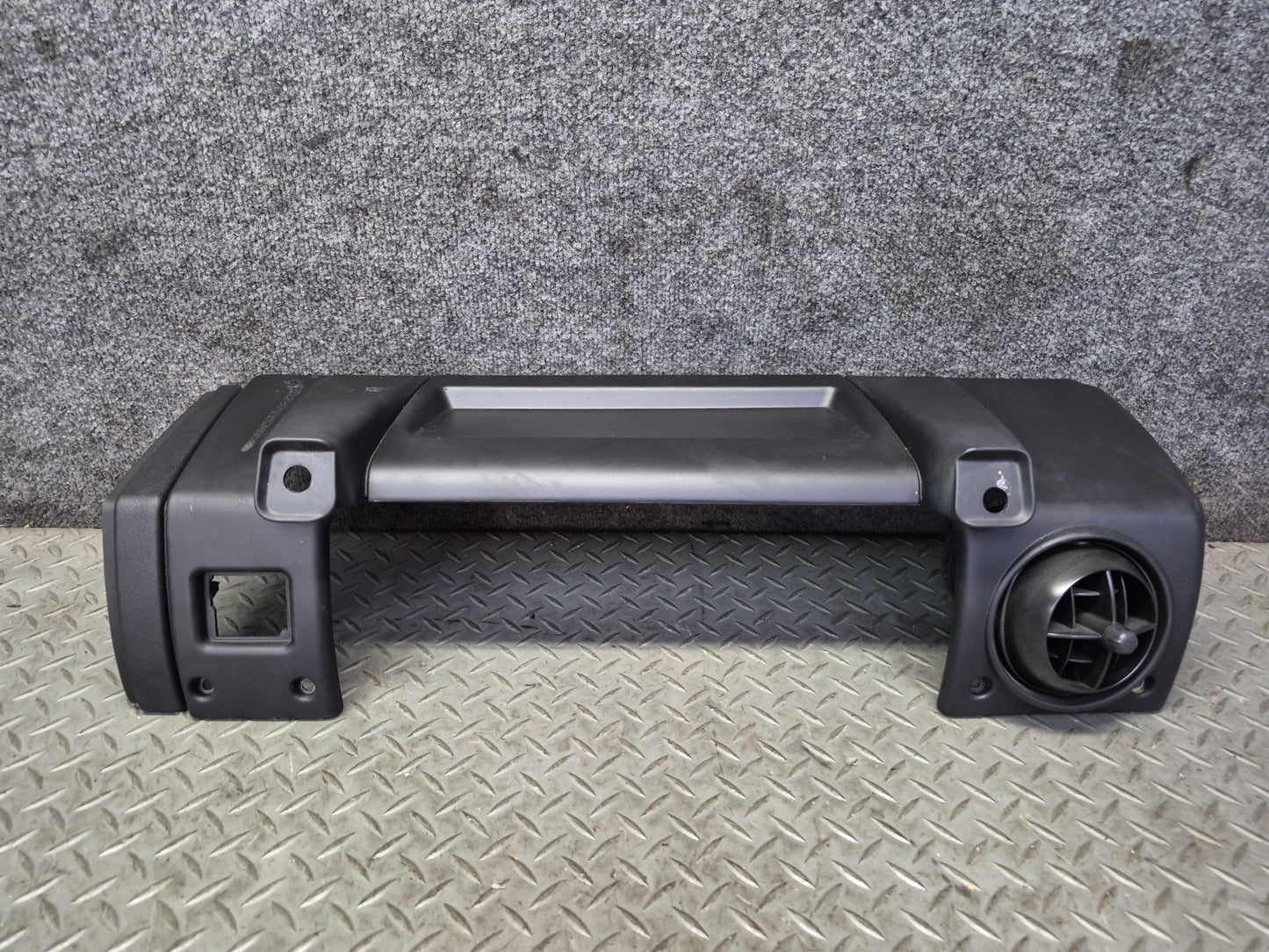 2003-2007 Hummer H2 Dash Front Right Trim Cover Panel w Air Vent 15177442