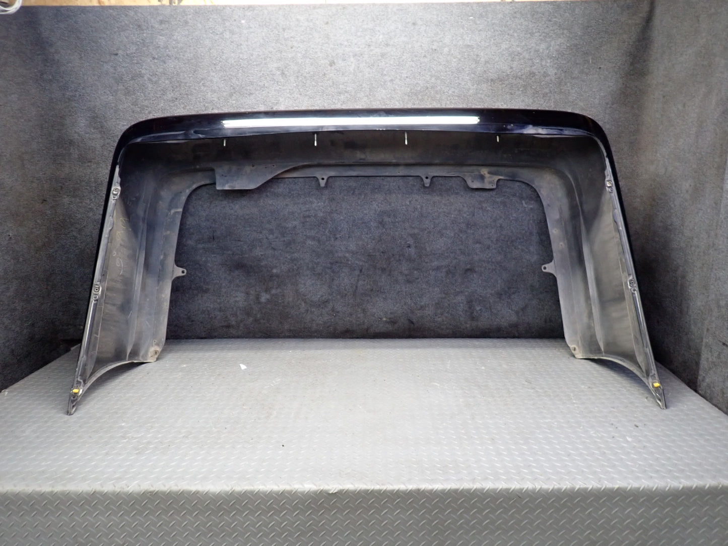 99-01 Toyota Crown JZS175 Rear Bumper Cover w Body KIT Black Set OEM