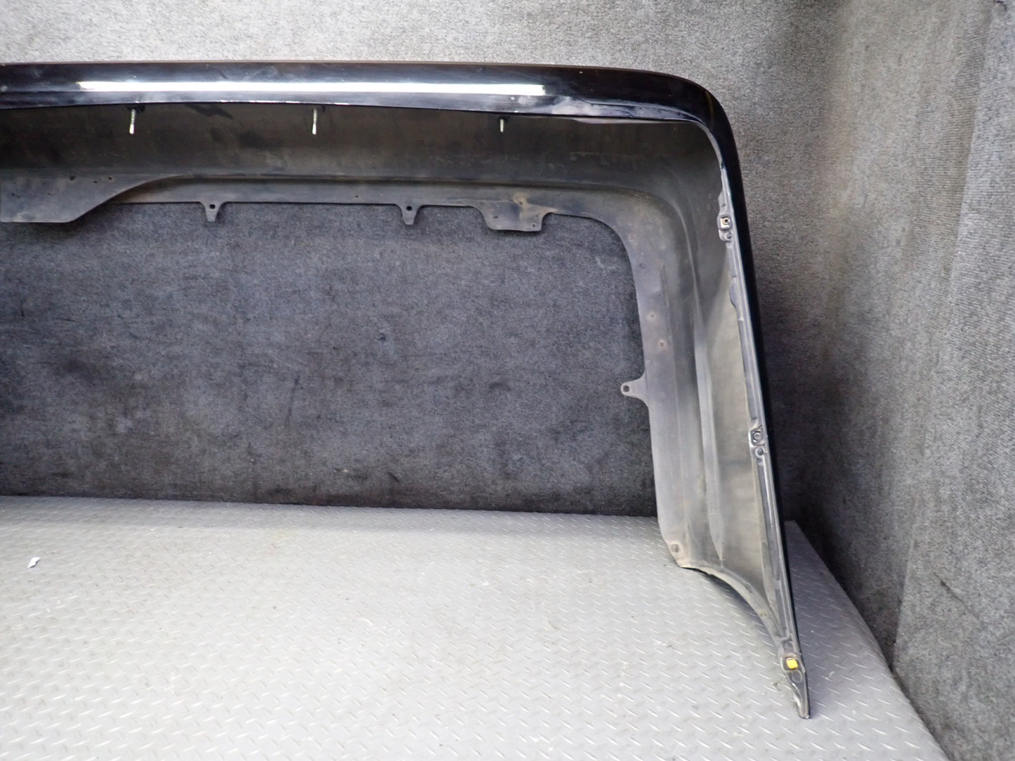 99-01 Toyota Crown JZS175 Rear Bumper Cover w Body KIT Black Set OEM