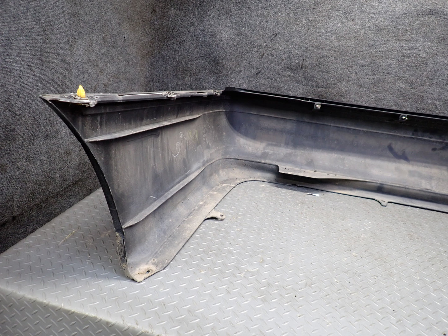 99-01 Toyota Crown JZS175 Rear Bumper Cover w Body KIT Black Set OEM